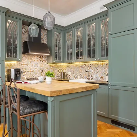 Luxury With Two Bedrooms And Balcony By Renters Prestige דירה *