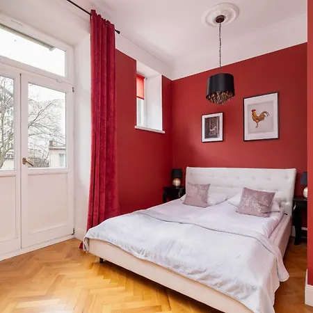 Luxury With Two Bedrooms And Balcony By Renters Prestige Апартаменты *